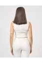 veste-blanche-ajustee-avec-large-encolure