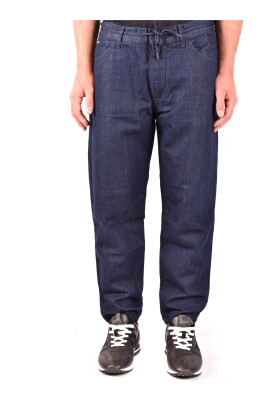 classic-denim-jeans-for-men