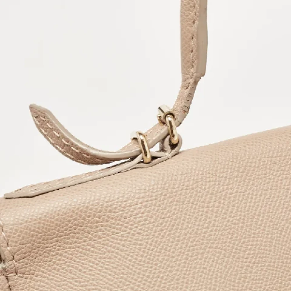 Carolina Herrera Pre-owned Leather handbags Beige Dames