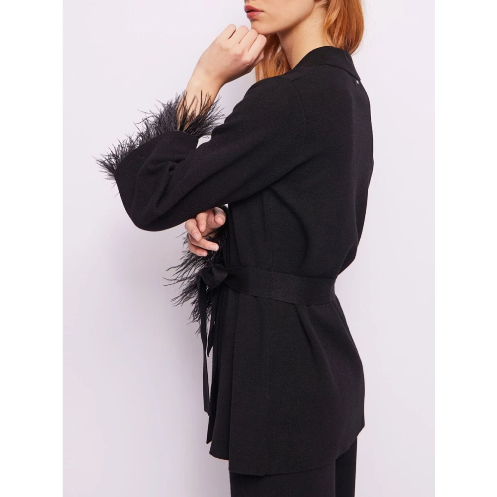 Gaudi Stijlvol Zwart Jack met Veren Black Dames
