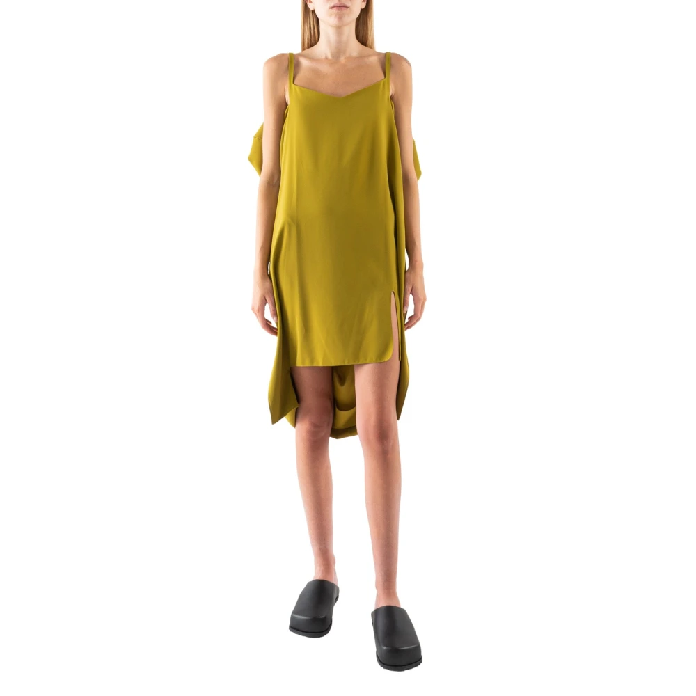 Mm6 Maison Margiela Grön Asymmetrisk Kort Klänning Med Fyrkantig Halsringning