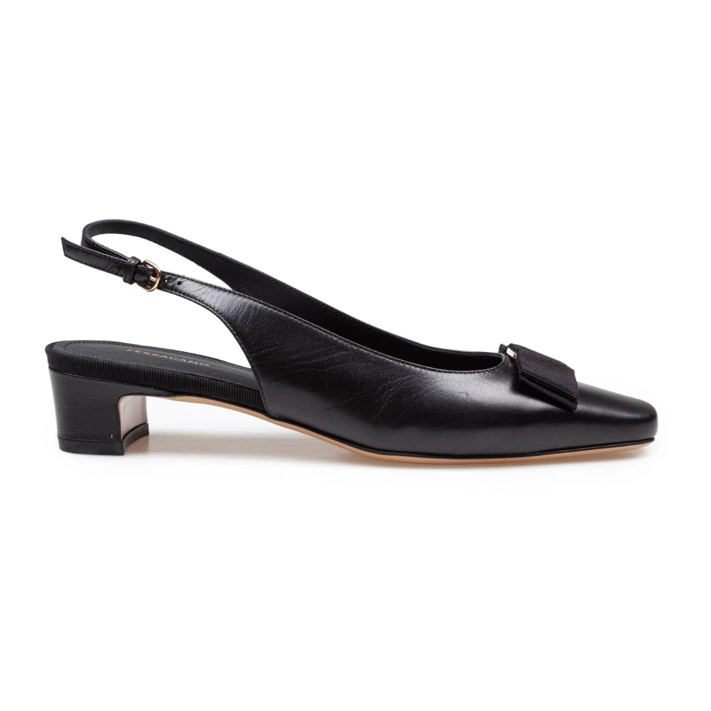 Salvatore Ferragamo Svarta läder slingback pumps med rosett Black, Dam