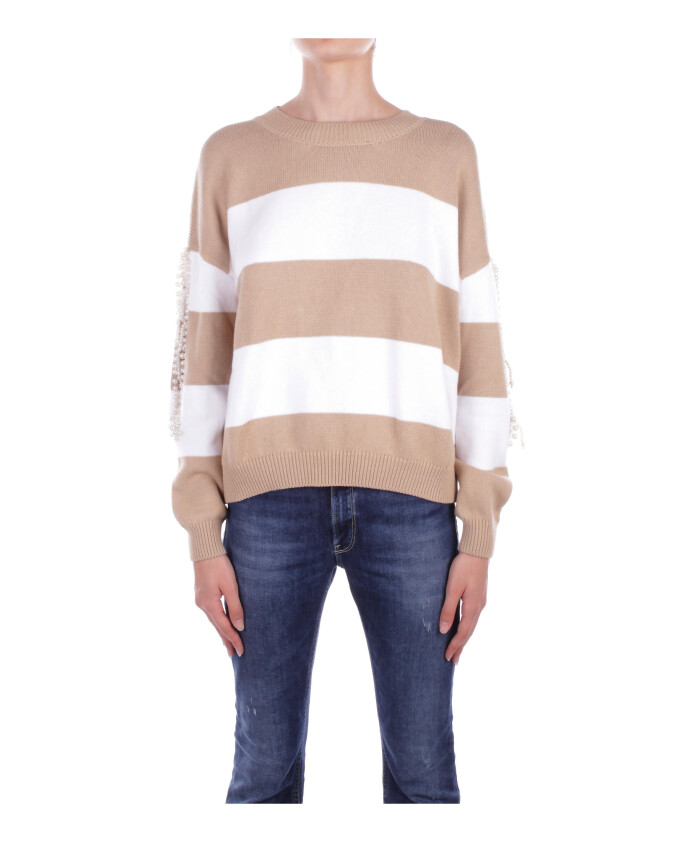 pull-beige-avec-details-decoupes