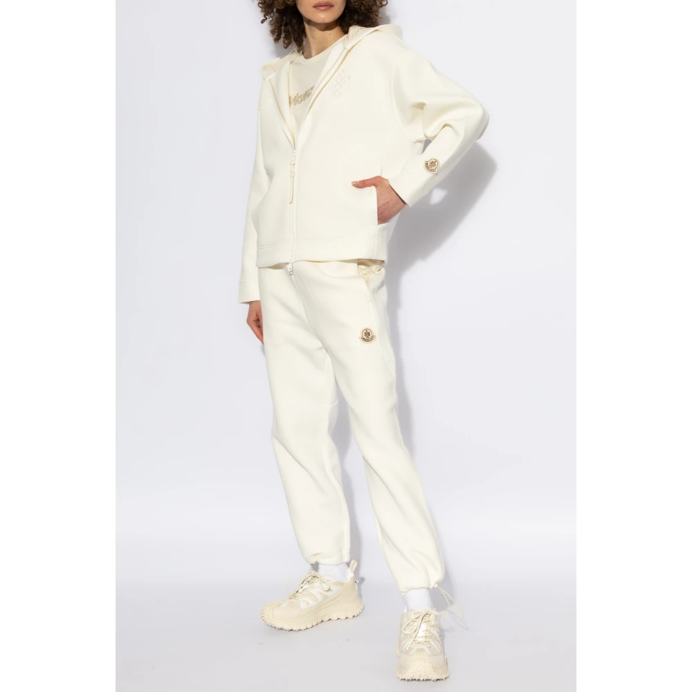 Moncler Sweatpants met logopatch Beige Dames