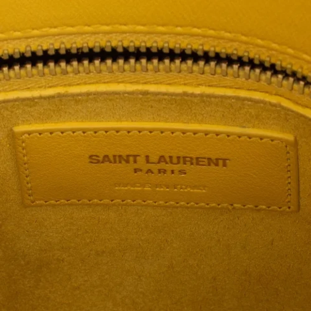 Yves Saint Laurent Vintage Pre-owned Leather handbags Yellow Dames