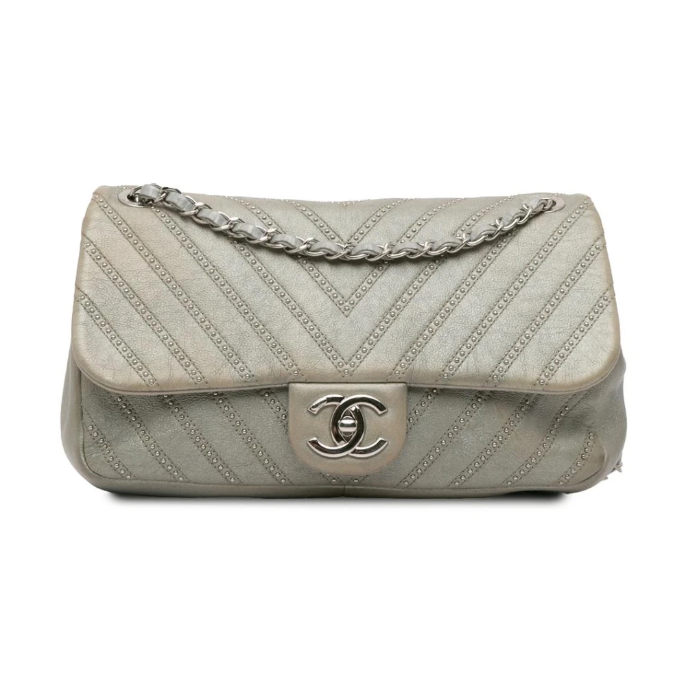 Chanel Vintage Women's Gray Pre-Owned Small Chevron Calfskin Stud Wars Flap