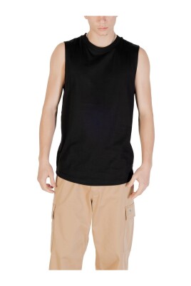black-sleeveless-cotton-tank-top