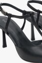 escarpins-slingbacks-noirs-en-cuir-avec-bout-pointu