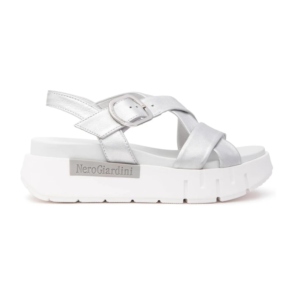 Shoes > Sandals > Flat Sandals - - Nerogiardini - Modalova