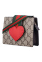 handtas-met-hartdetail