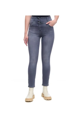 Slim High Waist Mom Jeans