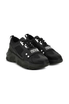 sneakers-noires-pour-un-look-elegant
