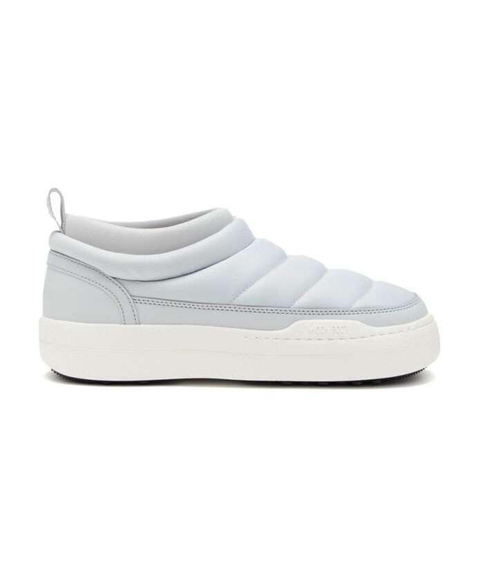 chaussures-slip-on-a-imprime-logo