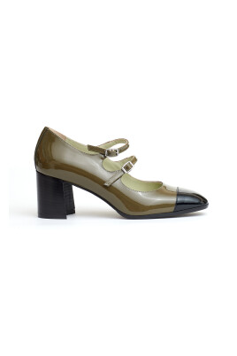 green-strap-pumps-elegant-style