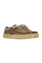 chaussures-a-lacets-en-daim-vert-moderne