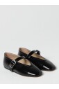 ballerines-en-cuir-verni-noir