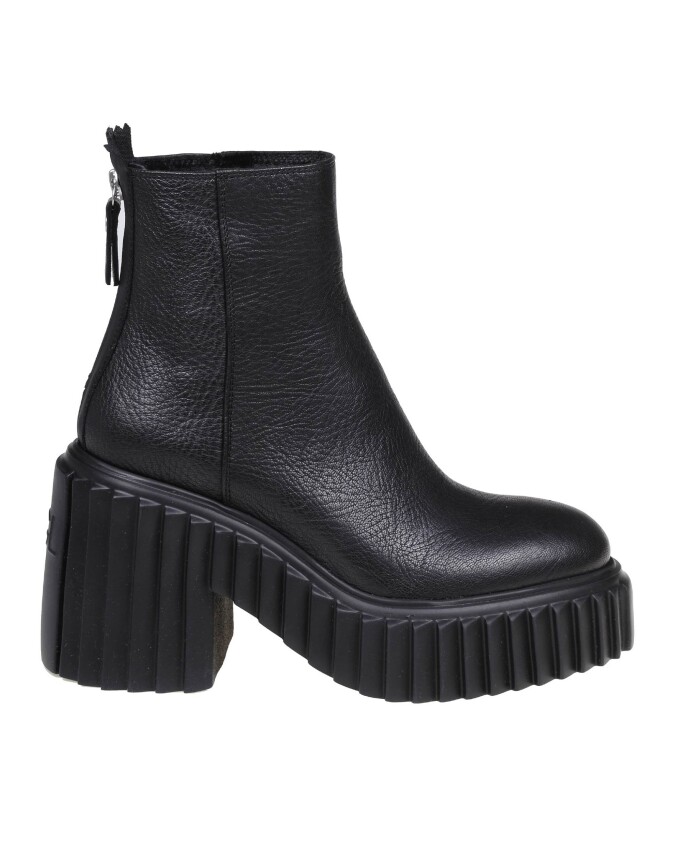 ankle-boots
