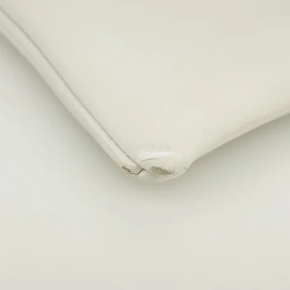 Dior Vintage Pre-owned Leather clutches White Dames