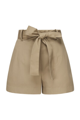 shorts-beige-avec-ceinture-et-poches-laterales