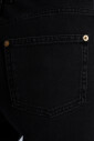 slim-fit-jeans