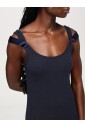 robe-midi-en-tricot-cotele-bleue
