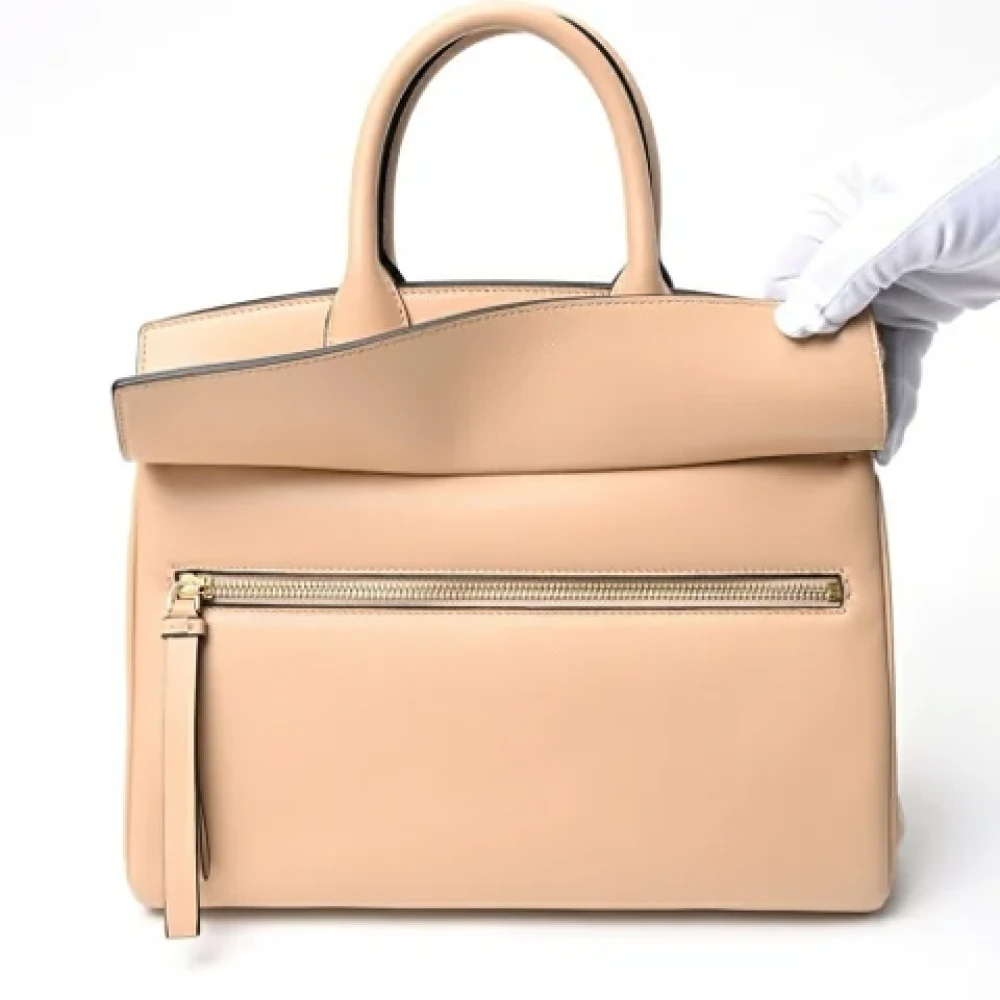 Salvatore Ferragamo Pre-owned Leather handbags Beige Dames