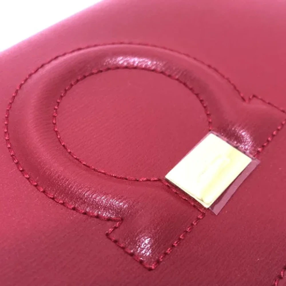 Salvatore Ferragamo Pre-owned Leather wallets Red Dames