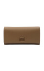 portefeuille-marron-a-texture-brillante