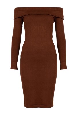 elegante-robe-midi-d-ete