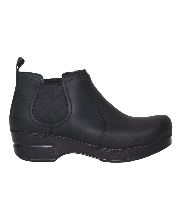 black-leather-ankle-boots-for-women
