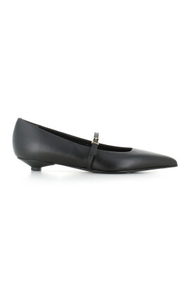 black-leather-pointed-ballerina-shoes