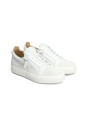 baskets-en-daim-gris-clair