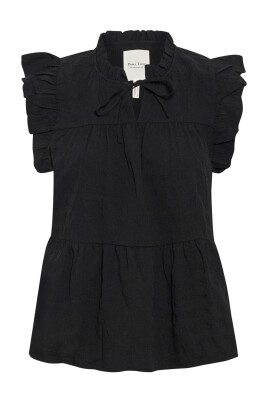 black-blouse-with-ruffle-sleeves