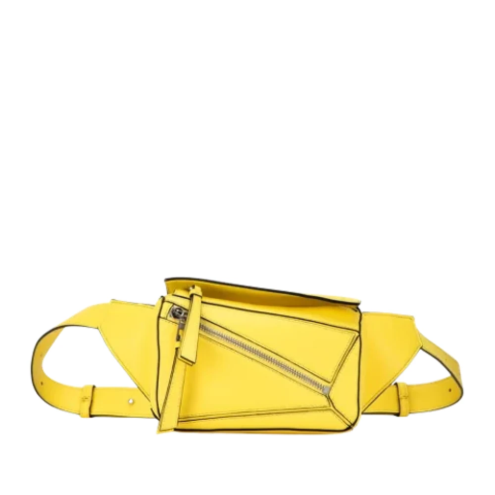 Loewe Pre-owned Leather crossbody-bags Yellow Dames