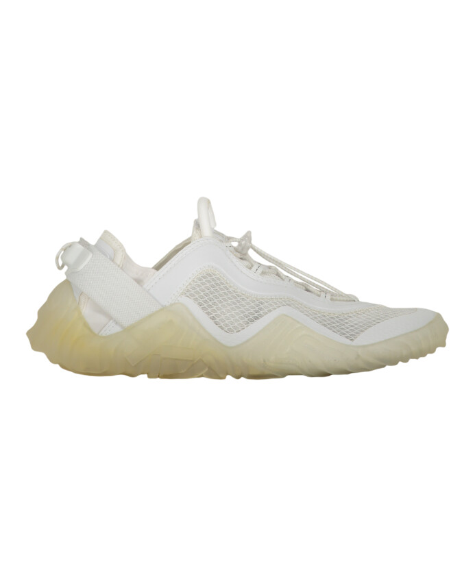 wave-low-top-sneakers