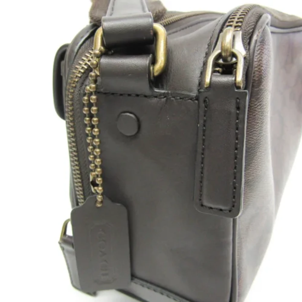 Coach Pre-owned Fabric shoulder-bags Black Dames