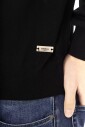elegante-zwarte-monogram-trui