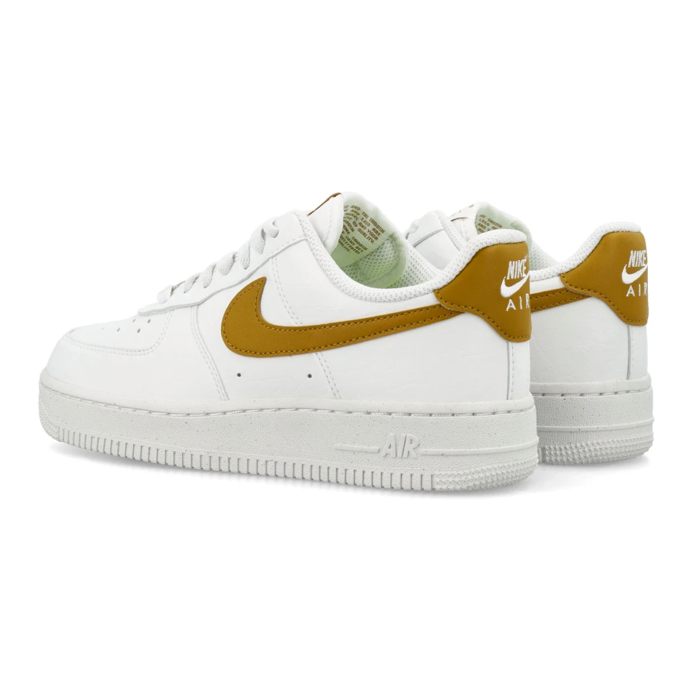 Nike Air Force 1 07 SE Dames Sneakers White Dames