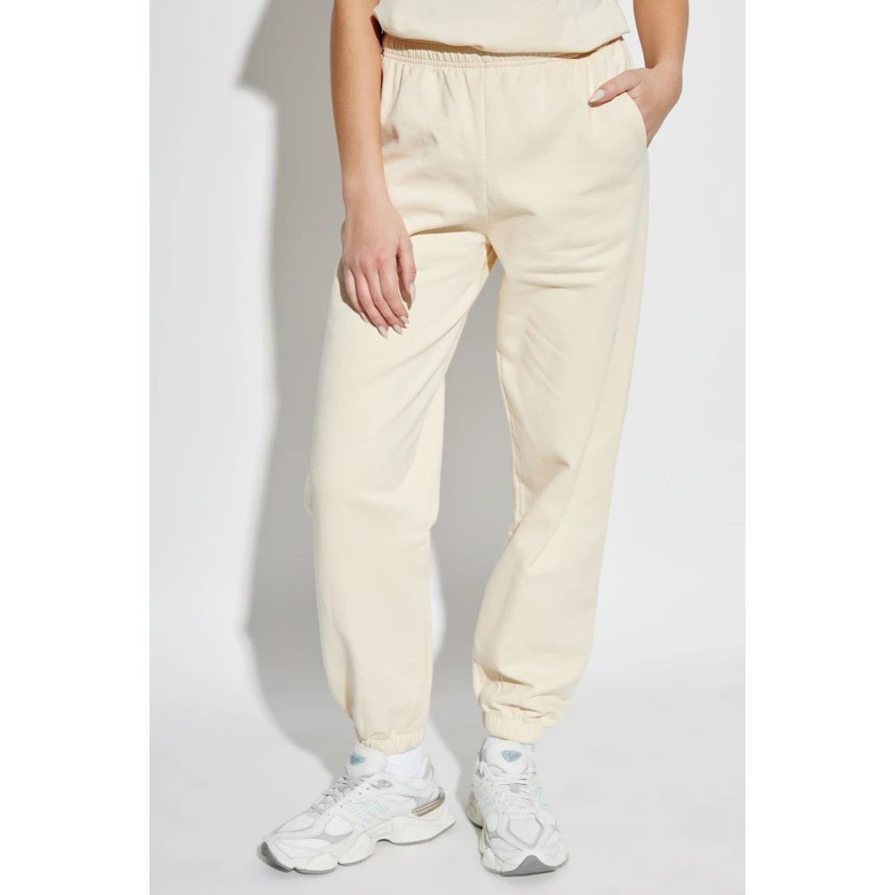 Sporty & Rich Sweatpants uit de The Mountain collectie Beige Unisex