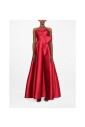 robe-rouge-sans-bretelles-avec