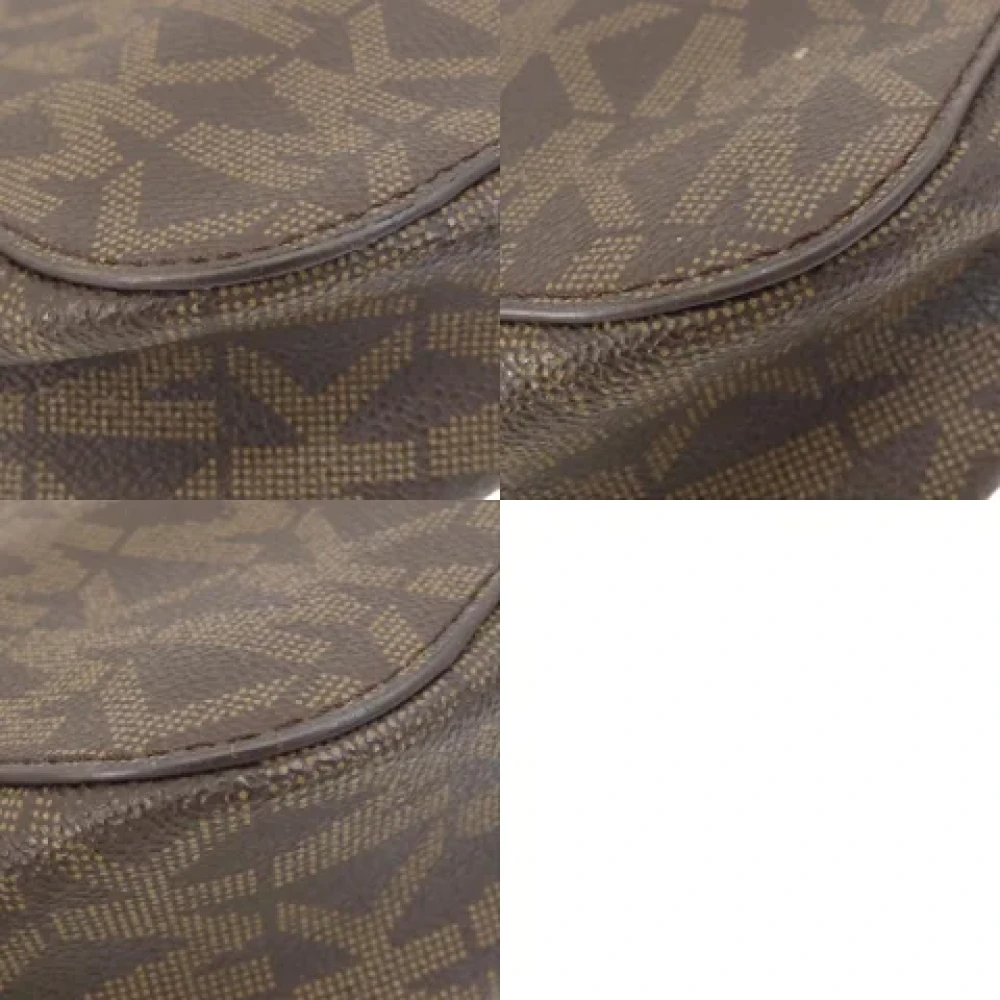 Michael Kors Pre-owned Canvas shoulder-bags Brown Dames