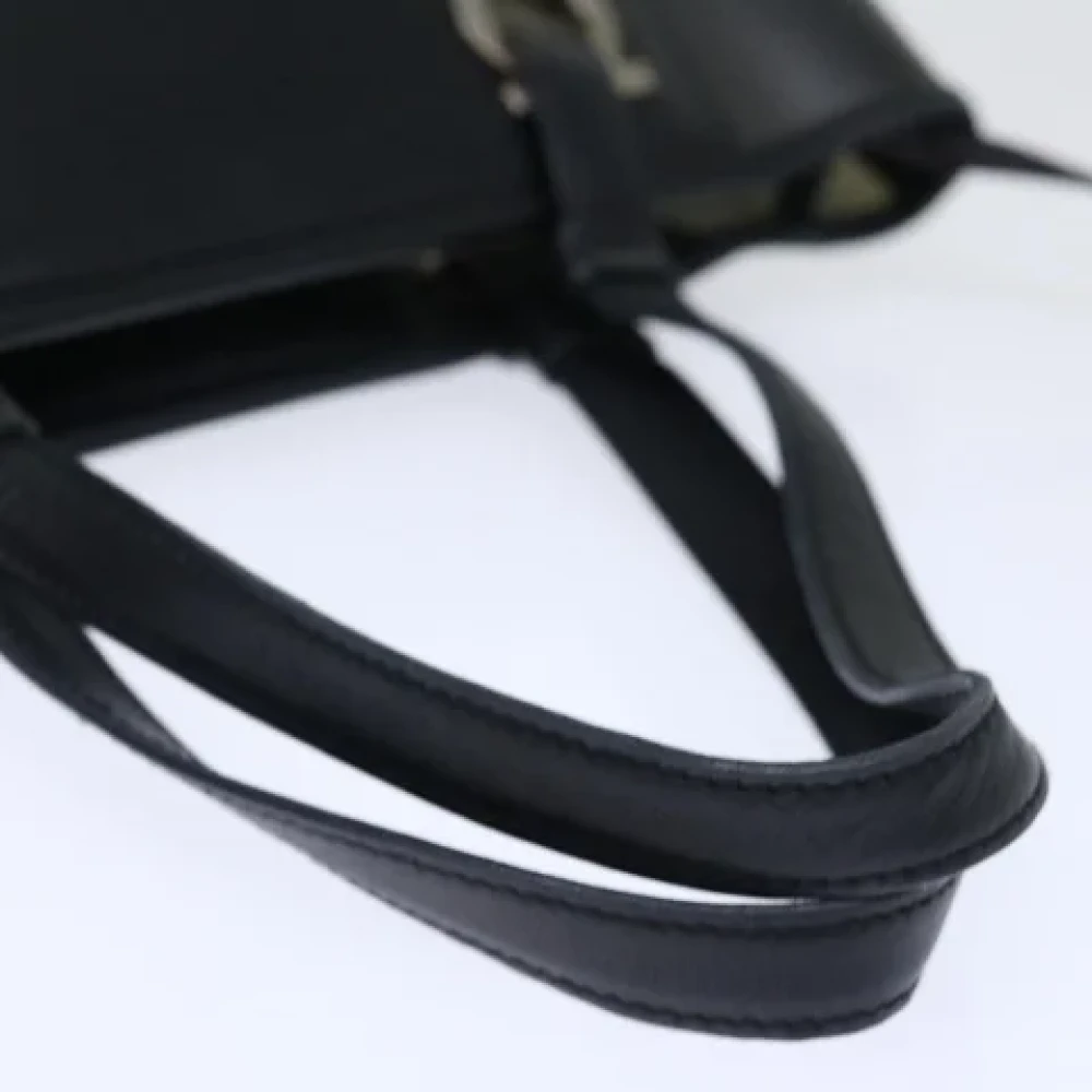 Salvatore Ferragamo Pre-owned Leather handbags Black Dames