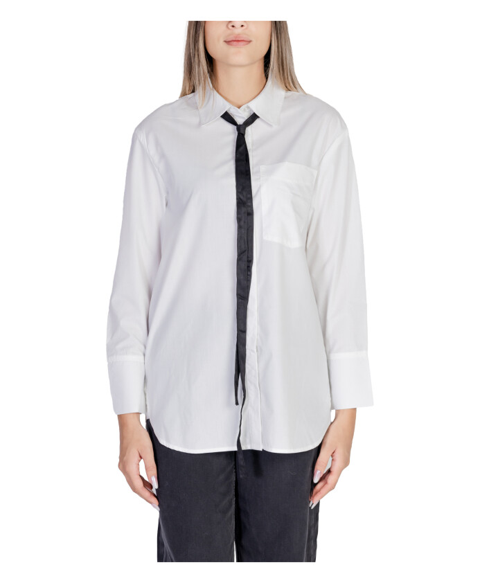 chemise-blanche-en-coton-a-boutons