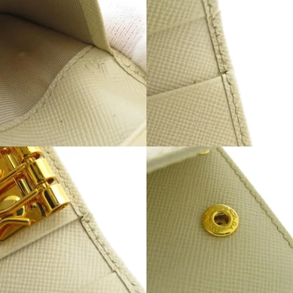 Prada Vintage Pre-owned Leather key-holders Beige Dames