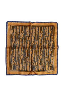 foulard-en-soie-a-imprime-floral