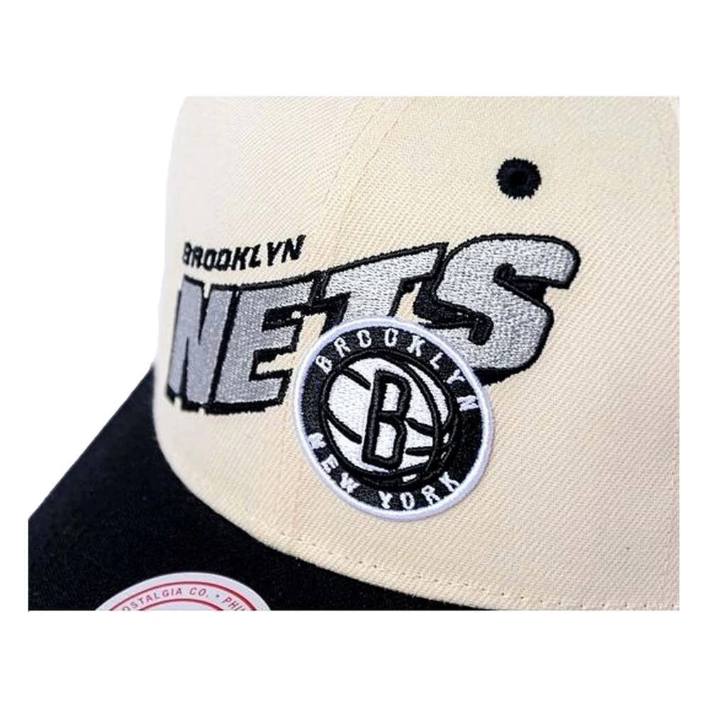 Mitchell & Ness Brooklyn Nets Pro Crown Cap Beige Heren