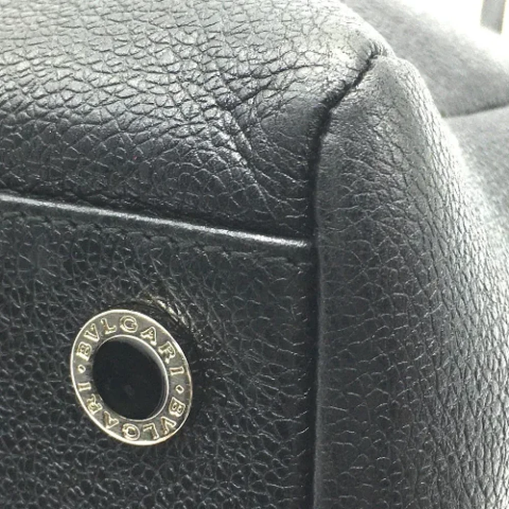 Bvlgari Vintage Pre-owned Leather shoulder-bags Black Dames