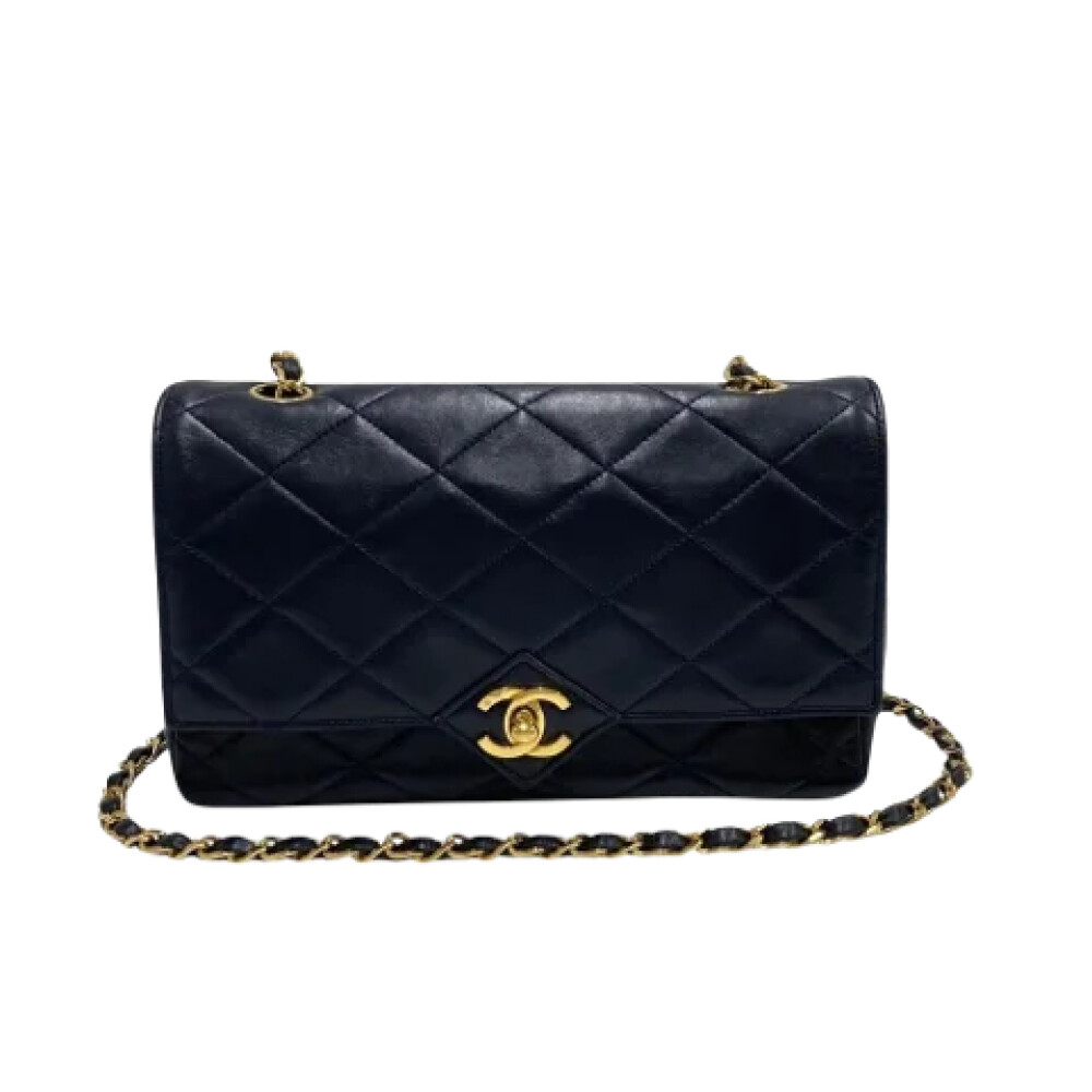 Pre owned Leather chanel bags Chanel Vintage Dames Miinto.be