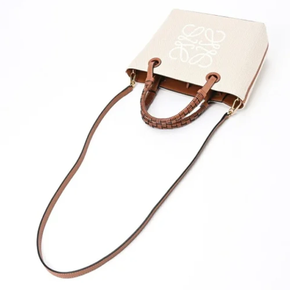 Loewe Pre-owned Canvas handbags Beige Dames