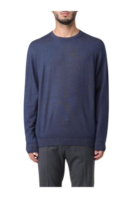 luxurious-wool-crew-neck-sweater